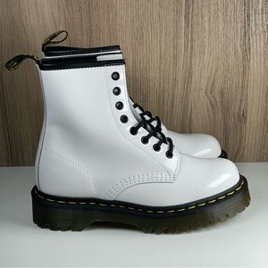 Dr Martens Doc’s 1460 Bex 8-eyelet patent leather white boots Women’s Size 7.